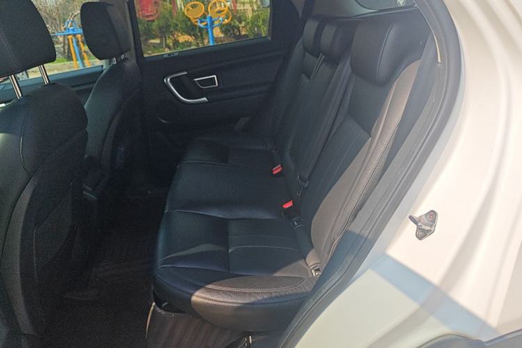 Used Land Rover Discovery Sport 2019 240 PS SE Version China VI Standard
