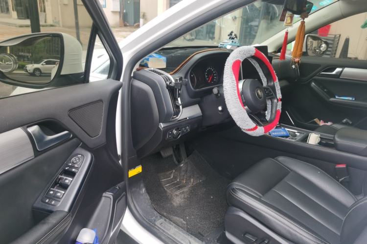 Used BYD Tang 2018 2.0T Automatic SmartConnect Prestige 7-Seater China V Standard Driver Seat