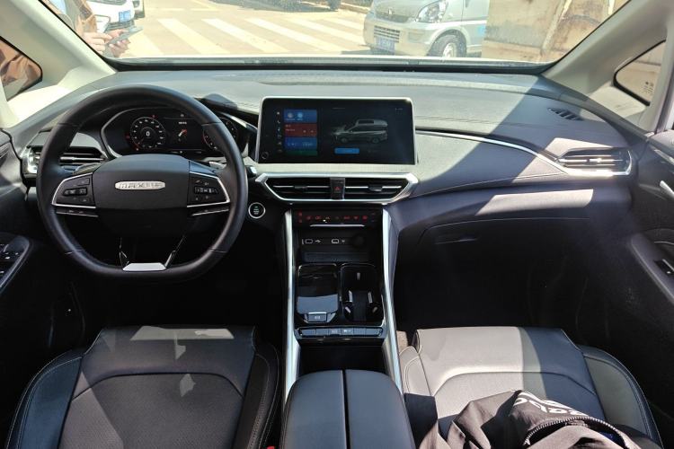 Used SAIC MAXUS G50 2023 PLUS 1.5T Automatic Cruise Version Center Console