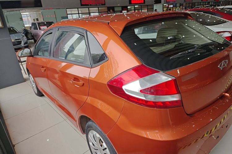 Used Chery Fengyun 2 2013 Hatchback 1.5L AMT Ruìyì Edition