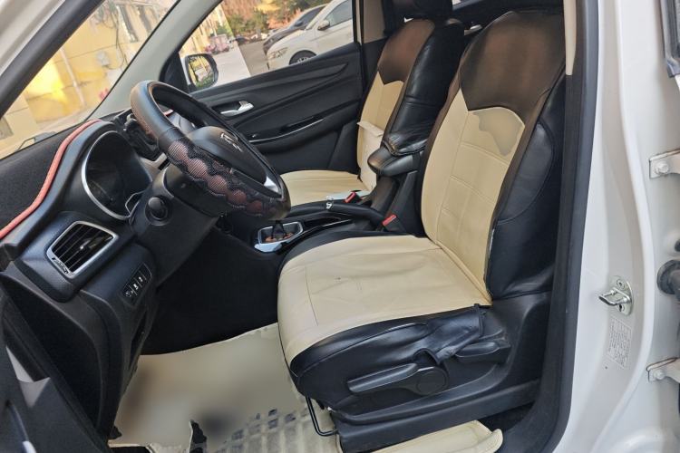 Used Baojun 730 2021 1.5L Manual Fashion Version 7 Seats