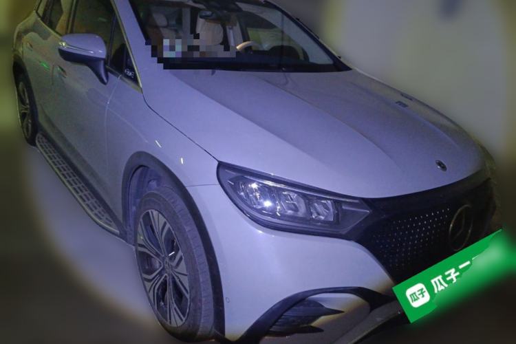 Used Mercedes-Benz EQE SUV 2023 350 4MATIC Luxury Edition Front Right 45 Deg