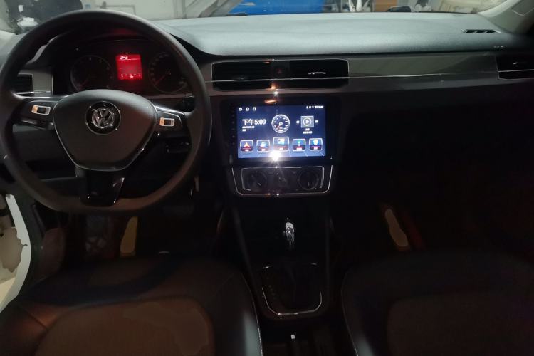 Used Volkswagen Santana 2016 1.6L Automatic Comfort Edition