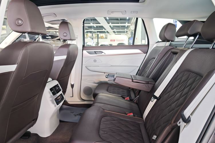 Used Volkswagen Tavendor 2023 380TSI Four-Wheel Drive R-Line Cruise Edition Interior 3