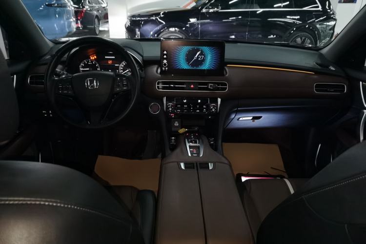 Used Honda UR-V 2023 370TURBO Two-Wheel-Drive Luxury Edition
