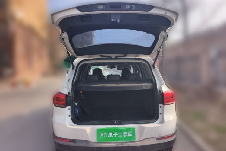 Used Volkswagen Tiguan 2016 280TSI Automatic Two-Wheel Drive Silk Road Comfort Edition Trunk