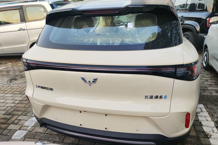 Used Wuling Bingo S 2025 Model 430km Deluxe Edition