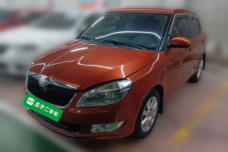 Used Skoda Fabia 2014 1.4L Automatic Crystal Edition