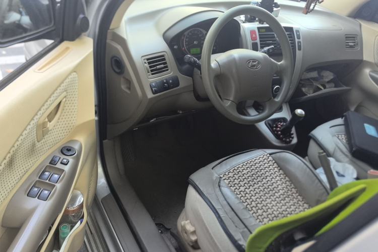 Used Hyundai Tucson 2013 2.0L Manual Two-Wheel Drive Fashion Edition
