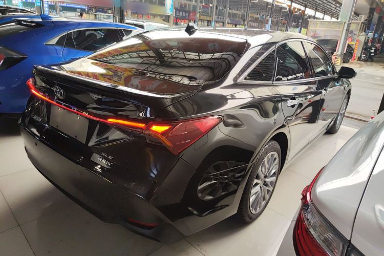 Used Toyota Avalon 2024 Dual-Engine 2.5L XLE Premium Edition