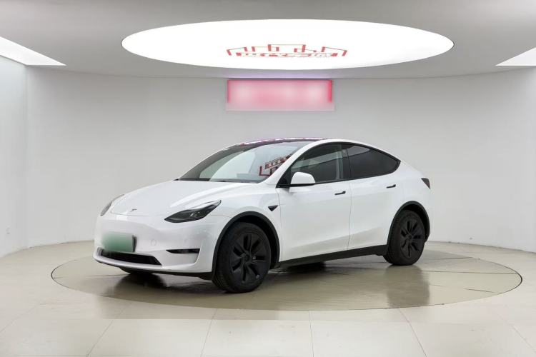 Used Tesla Model Y 2023 Long-Range All-Wheel-Drive Version
