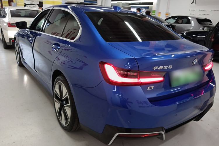 Used BMW i3 2022 eDrive 35 L Exterior 2