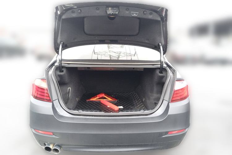Used BMW 5 Series 2017 528Li Leading Model