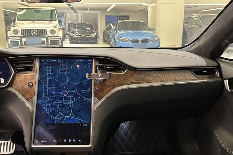 Used Tesla Model S 2017 S 75D Standard Range Edition Interior 13