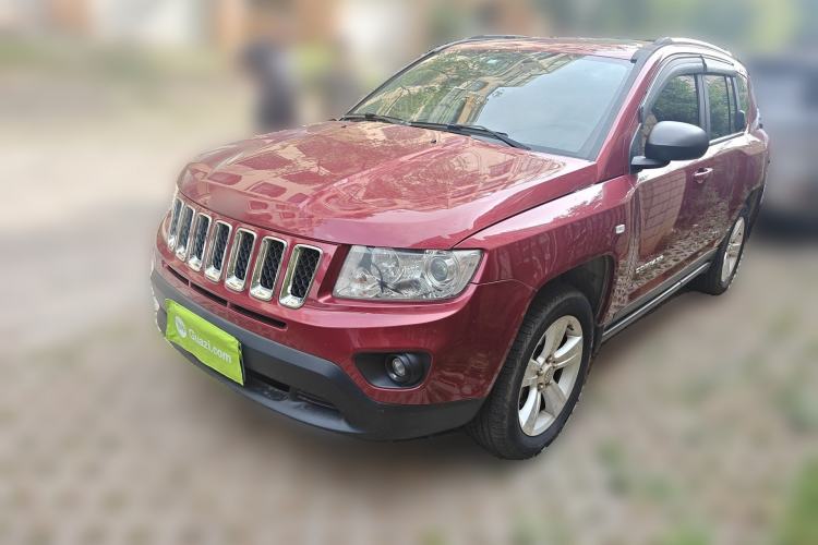 Used Jeep Compass 2013 2.4L four-wheel-drive sport version