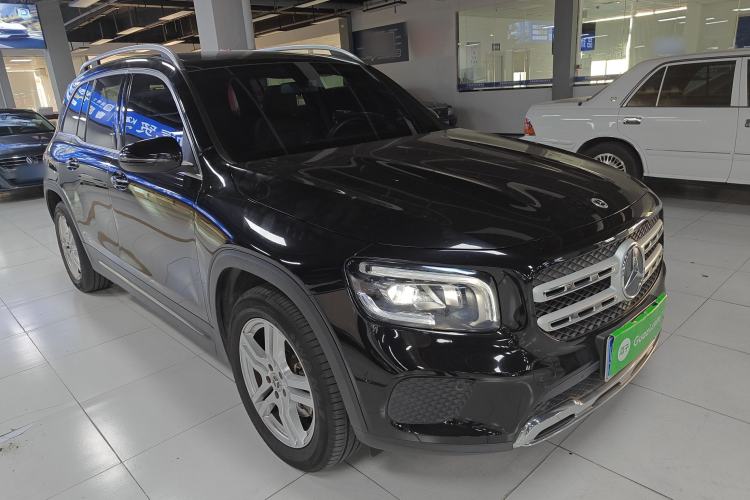 Used Mercedes-Benz GLB 2023 GLB 220 Sport Edition Front Right 45 Deg