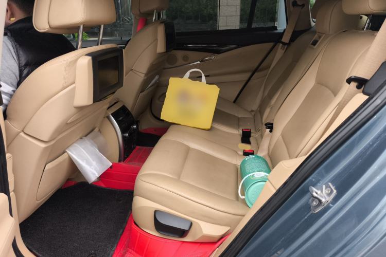 Used BMW 5 Series GT 2010 535i Luxury Edition Left Rear Seat