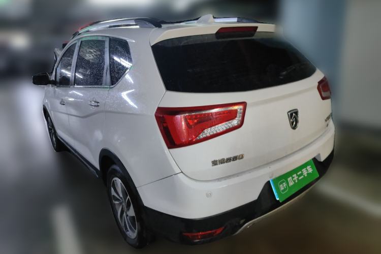 Used Baojun 560 2015 1.8L manual luxury version