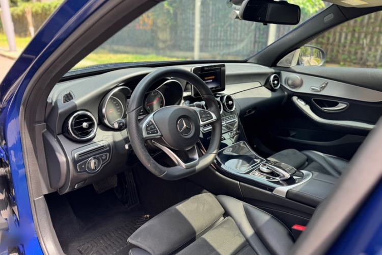 Used Mercedes-Benz C-Class 2017 Restyled C 200 Sport Edition Interior 8