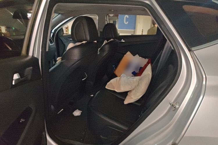 Used Hyundai Tucson 2018 1.6T Dual-Clutch Two-Wheel Drive 15th Anniversary Special Edition
