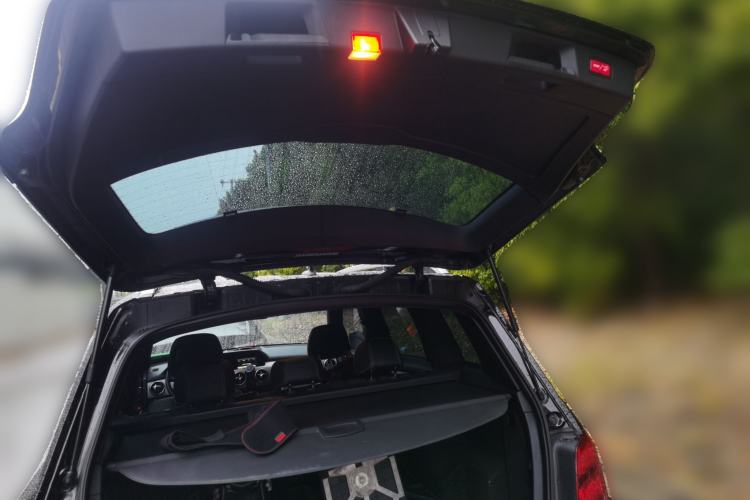 Used Mercedes-Benz GLK-Class 2015 GLK 260 4MATIC Fashion Edition Ultimate Version Trunk