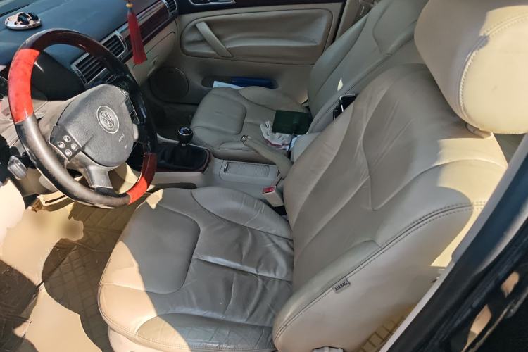 Used Volkswagen Passat 2009 1.8T Manual Luxury Edition