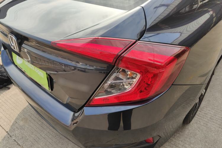 Used Honda Civic 2016 220TURBO CVT Prestige Edition
