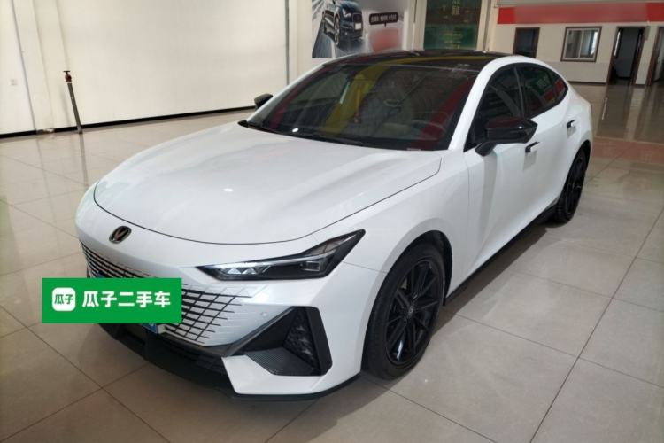 Used Changan UNI-V 2023 1.5T Prestige Model