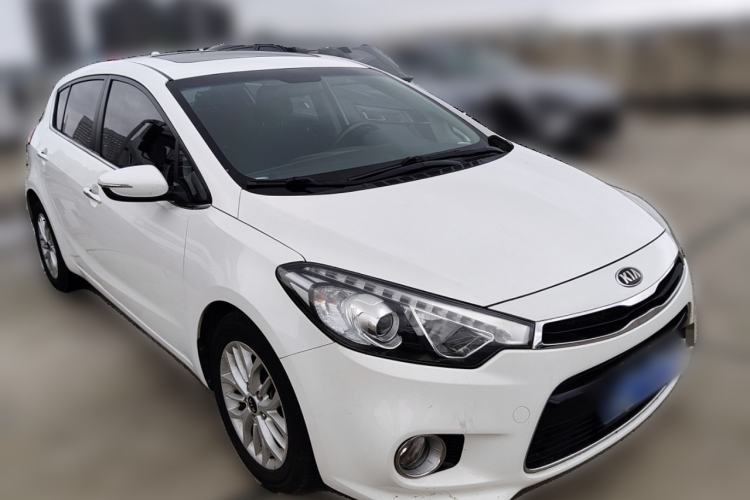 Used Kia K3S 2014 1.6L Automatic GLS Front Right 45 Deg