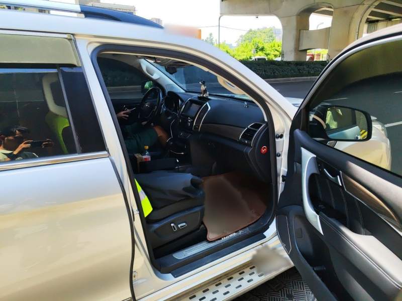 Used Haval H9 2015 2.0T Four-Wheel Drive Luxury 7-Seater — 26