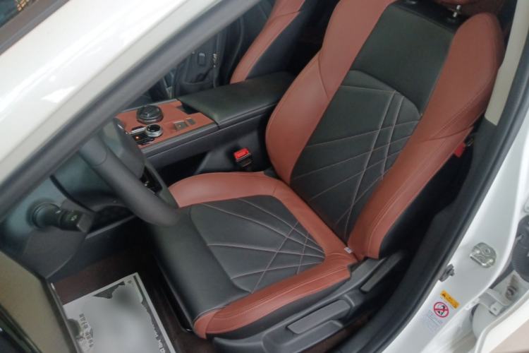 Used Changan Eado 2024 PLUS Blue Whale NE 1.4T GDI DCT High-Energy Edition
