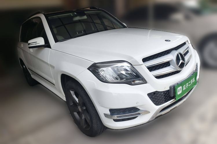 Used Mercedes-Benz GLK-Class 2013 GLK 300 4MATIC Dynamic Sunroof Model Front Right 45 Deg