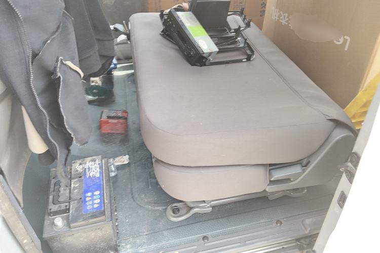 Used Wuling Zhiguang 2020 1.2L Practical Model China VI LSI Left Rear Seat