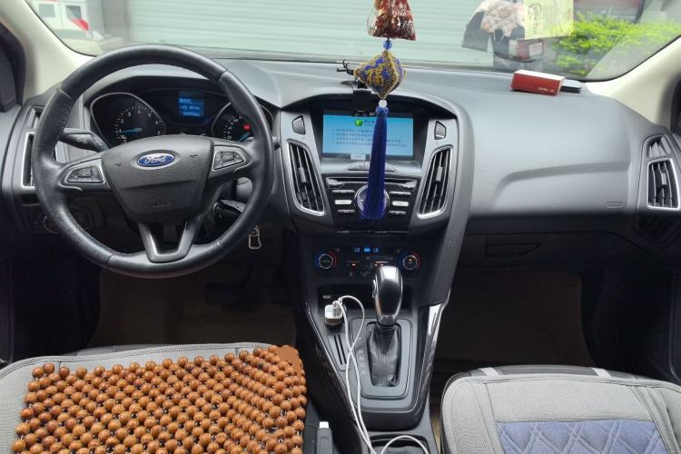 Used Ford Focus 2017 Hatchback 1.6L Automatic Fashion Edition Smart Drive Version
