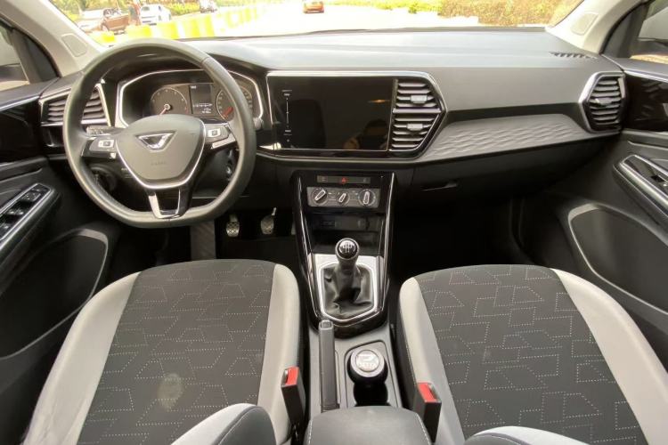 Used Jetta VS5 2021 280TSI Manual Entry-Level Trim Interior 7