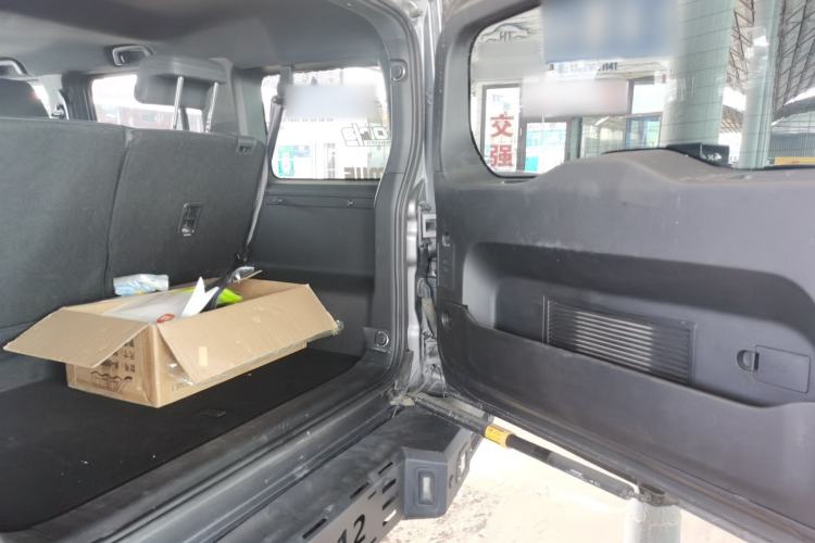 Used 212 T01 2024 2.0T Mechanic
