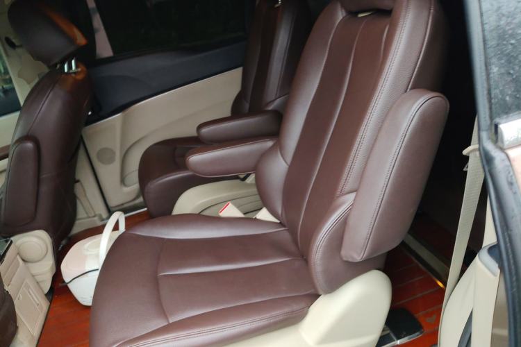 Used Buick GL8 2018 28T Comfort Model China VI Standard