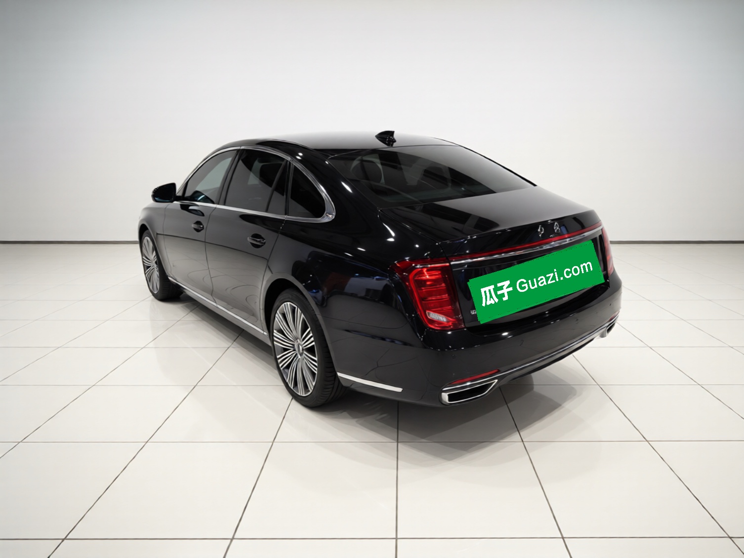 Hongqi H9 2025 Model Facelifted 2.0T Two-Wheel Drive Flag-Style Luxury Business Edition, 5 Seats - Chinese Trim Xiang — снимка 4