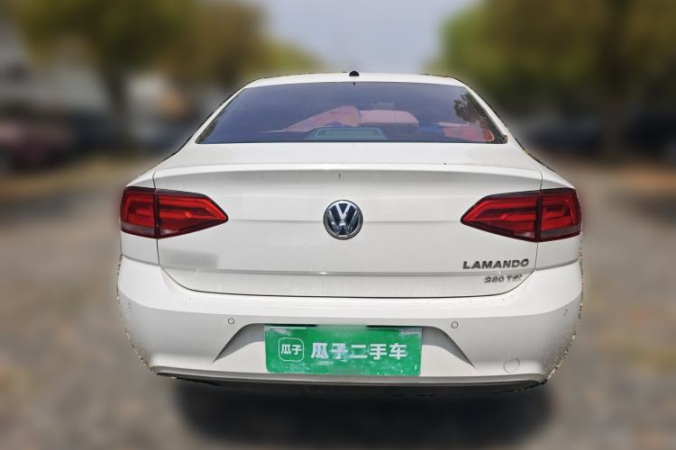 Used Volkswagen Lamando 2015 280TSI DSG Comfort Edition
