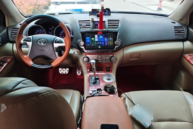 Used Toyota Highlander 2012 2.7L Two-Wheel Drive 7-Seater Luxury Edition
