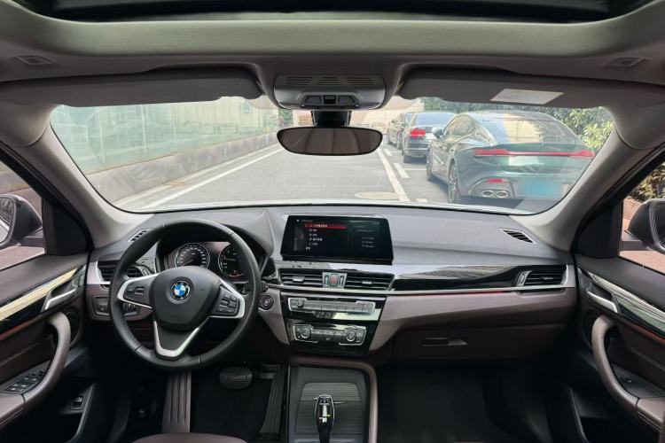 Used BMW X1 2020 sDrive25Li Leading Model
