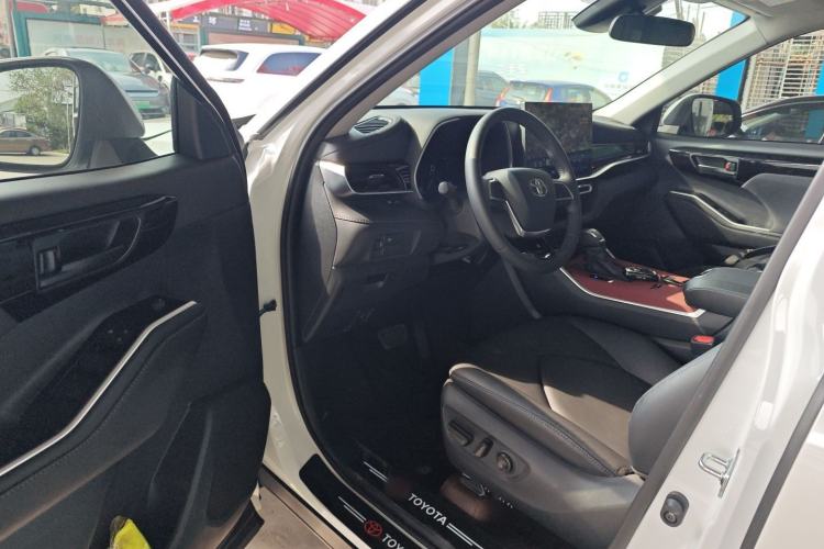 Used Toyota Highlander 2026 Model 2.5L Intelligent Electric Hybrid Dual-Engine Two-Wheel-Drive Elite Edition 5-seater Driver Seat