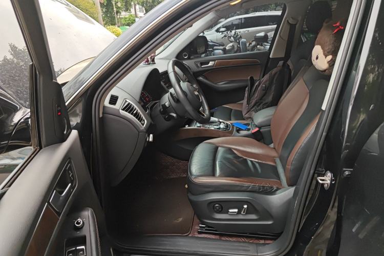 Used Audi Q5 2017 40 TFSI Comfort Model
