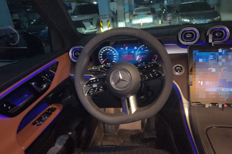 Used Mercedes-Benz GLC 2025 Refreshed GLC 300 L 4MATIC Dynamic Version 5 Seats