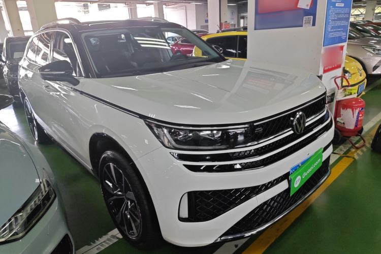 Used Volkswagen Tavendor 2023 380TSI Four-Wheel Drive R-Line First Edition
