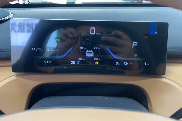 Used Geely Galaxy Galaxy Xingjian 7 EM-i 2025 120km Launch+ Version
