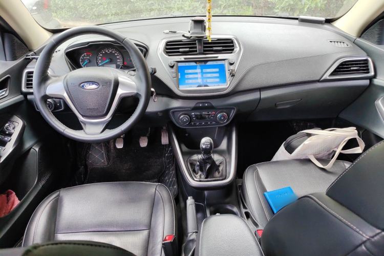 Used Ford Escort 2015 1.5L Manual Fashion Edition