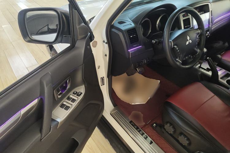 Used Mitsubishi Pajero 2020 3.0L Automatic Luxury Edition
