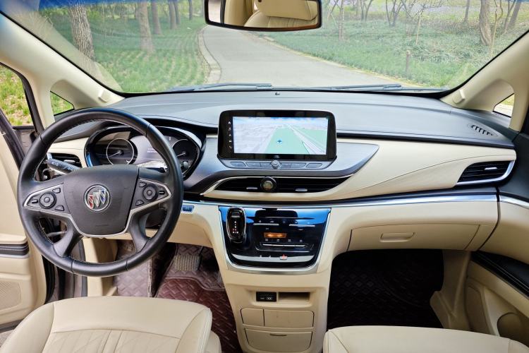 Used Buick GL8 2023 Land Executive Class 652T Luxury Model