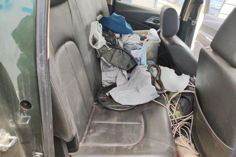 Used JMC Yuhu 3 2018 2.5T Diesel Two-Wheel Drive Advanced Version Standard Wheelbase
